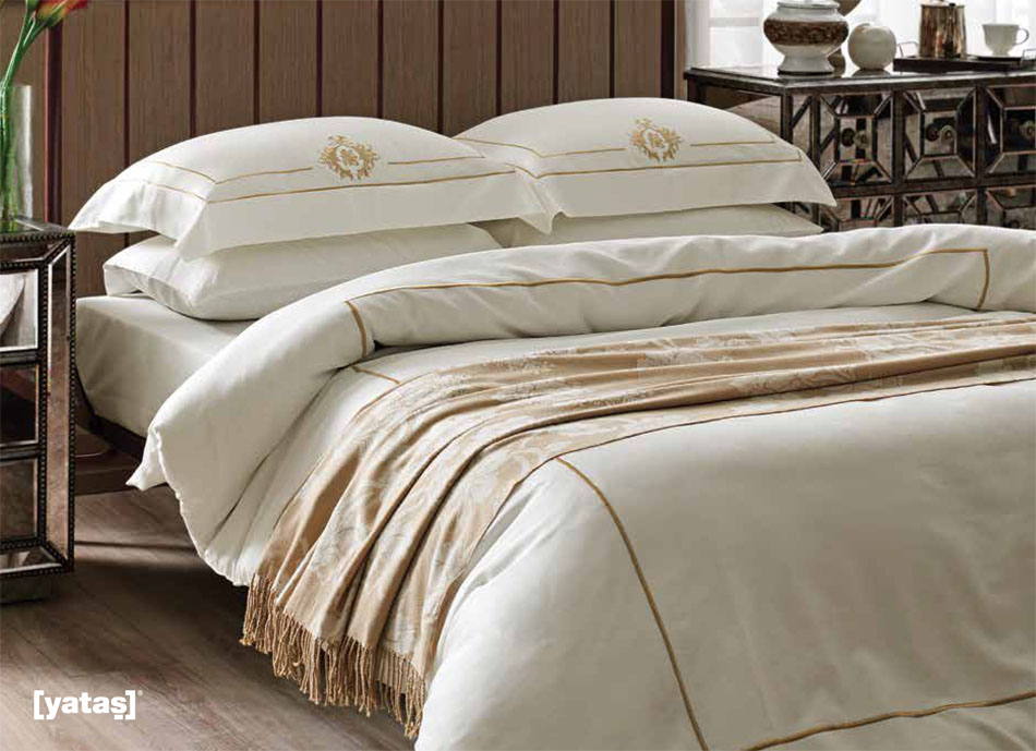 香蕉视频软件下载金色被套